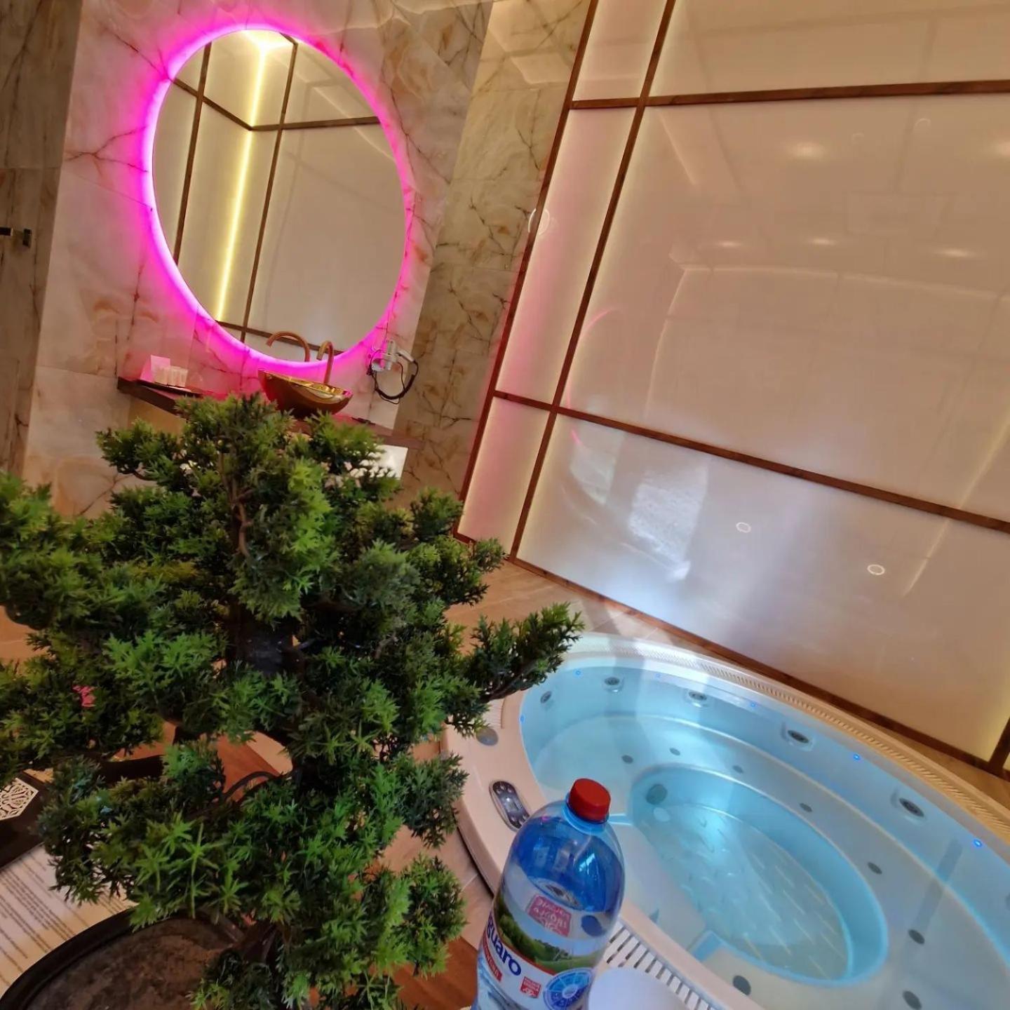 بوزنان Hotel Ramka & Restaurant & Wine Bar المظهر الخارجي الصورة